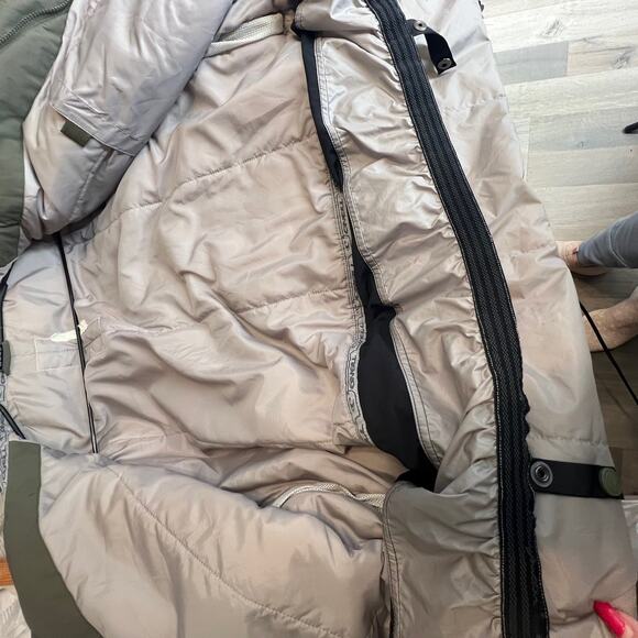 O'Neill Snowboard Jacket Mens Large Green Cream Performance Sporty Ski Athletic - Picture 11 of 11